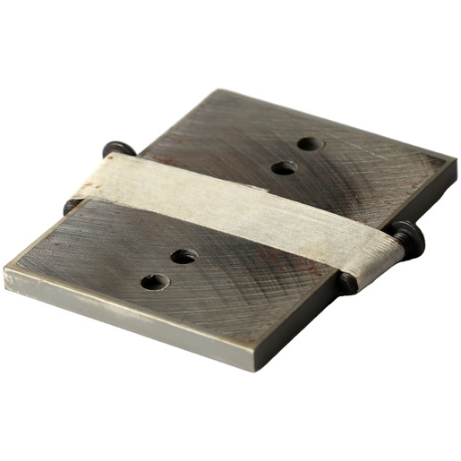 PLATE WITH VULCANIZED RUBBER |